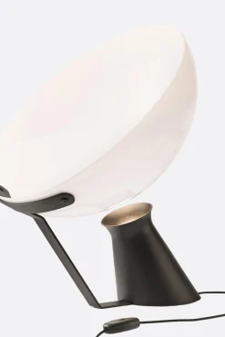 KARAKTER Aida table lamp