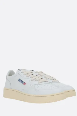 Women AUTRY Medalist smooth leather sneakers