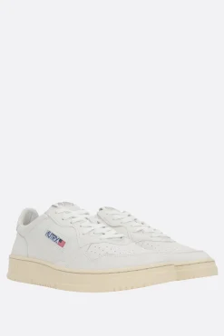 AUTRY Medalist sneakers in smooth leather