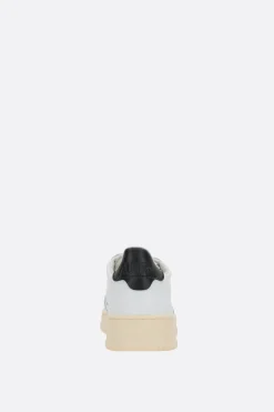 Women AUTRY Medalist sneakers in smooth leather
