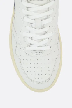 AUTRY Medalist sneakers in smooth leather