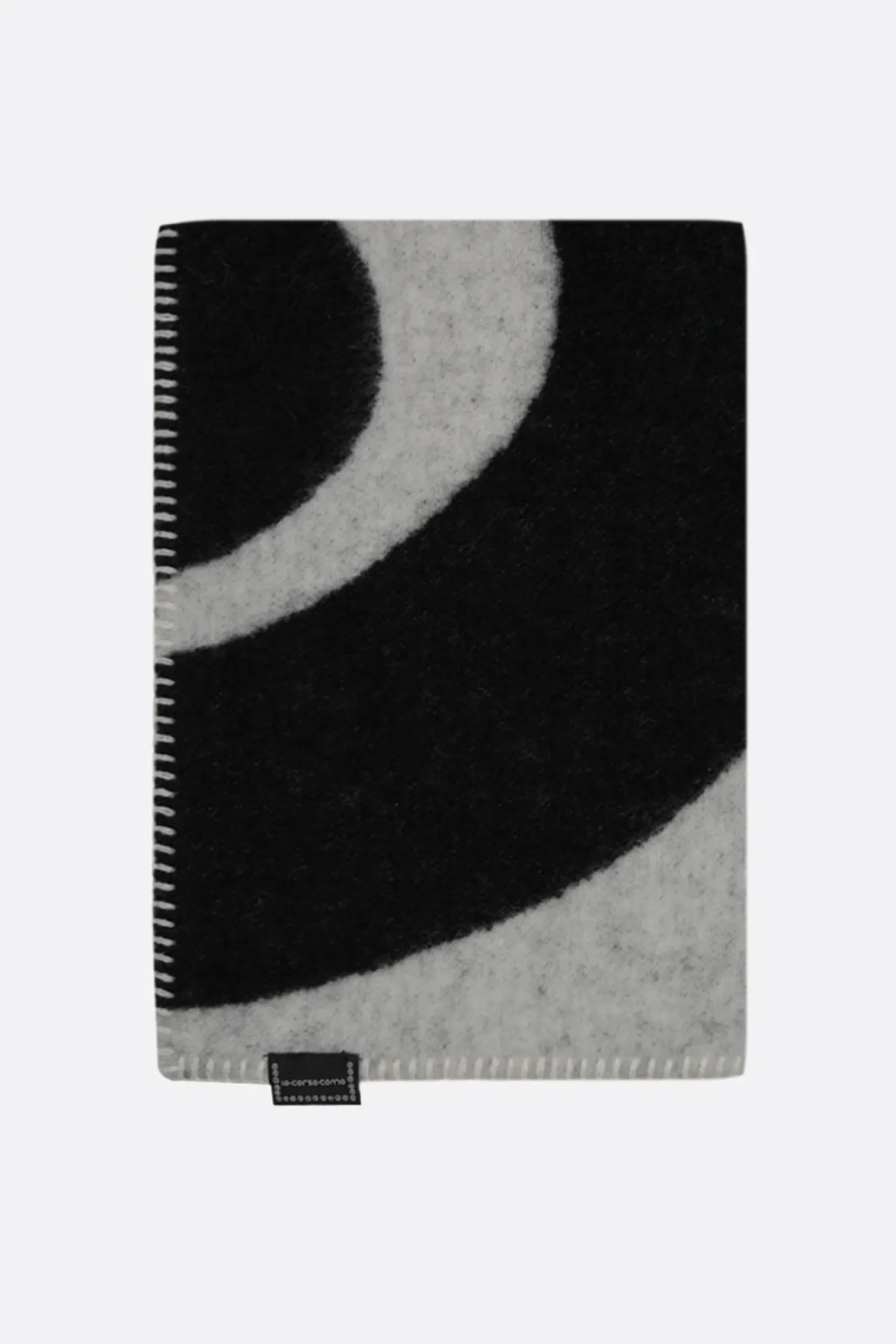 10 CORSO COMO Big Circles wool blanket