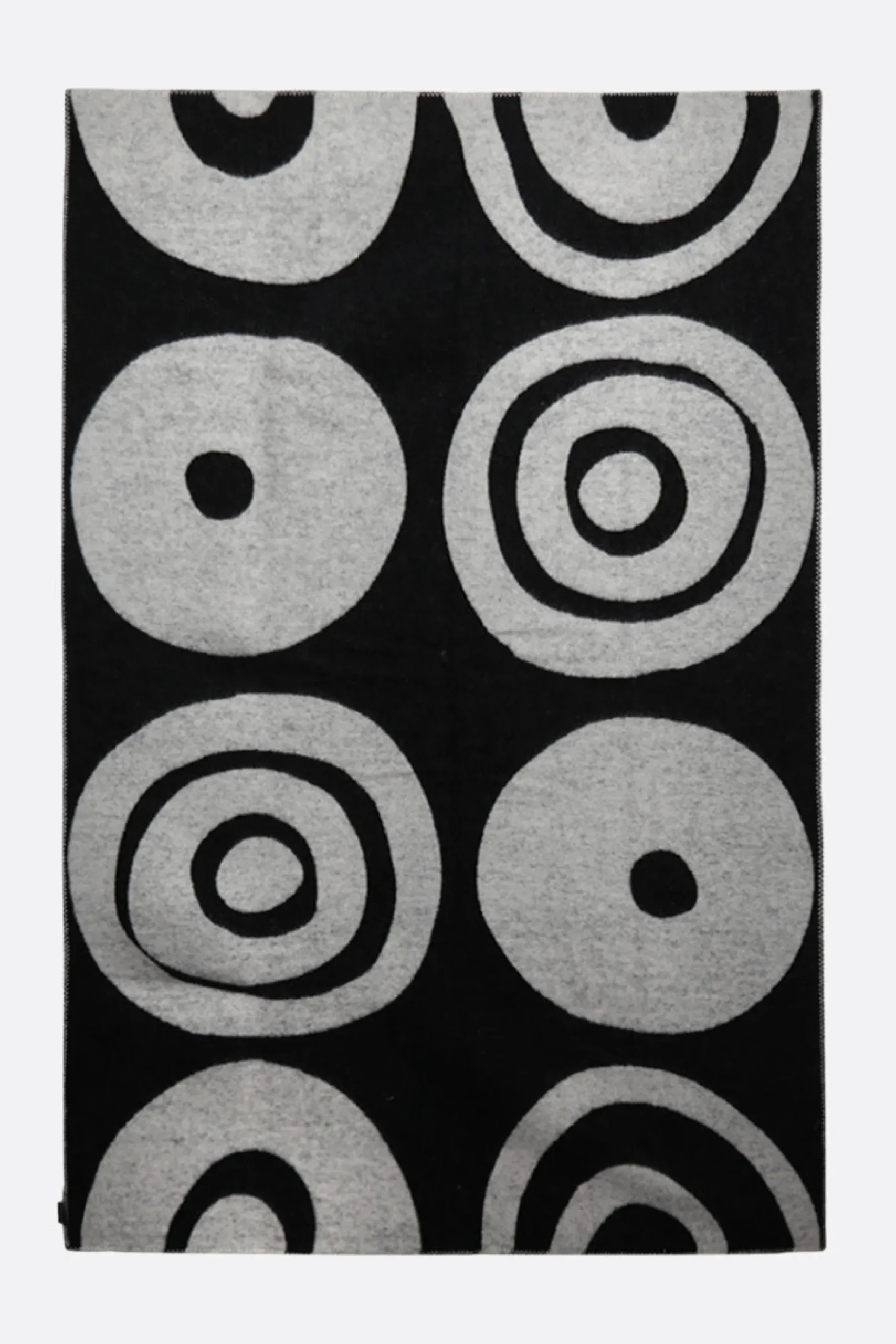 10 CORSO COMO Big Circles wool blanket