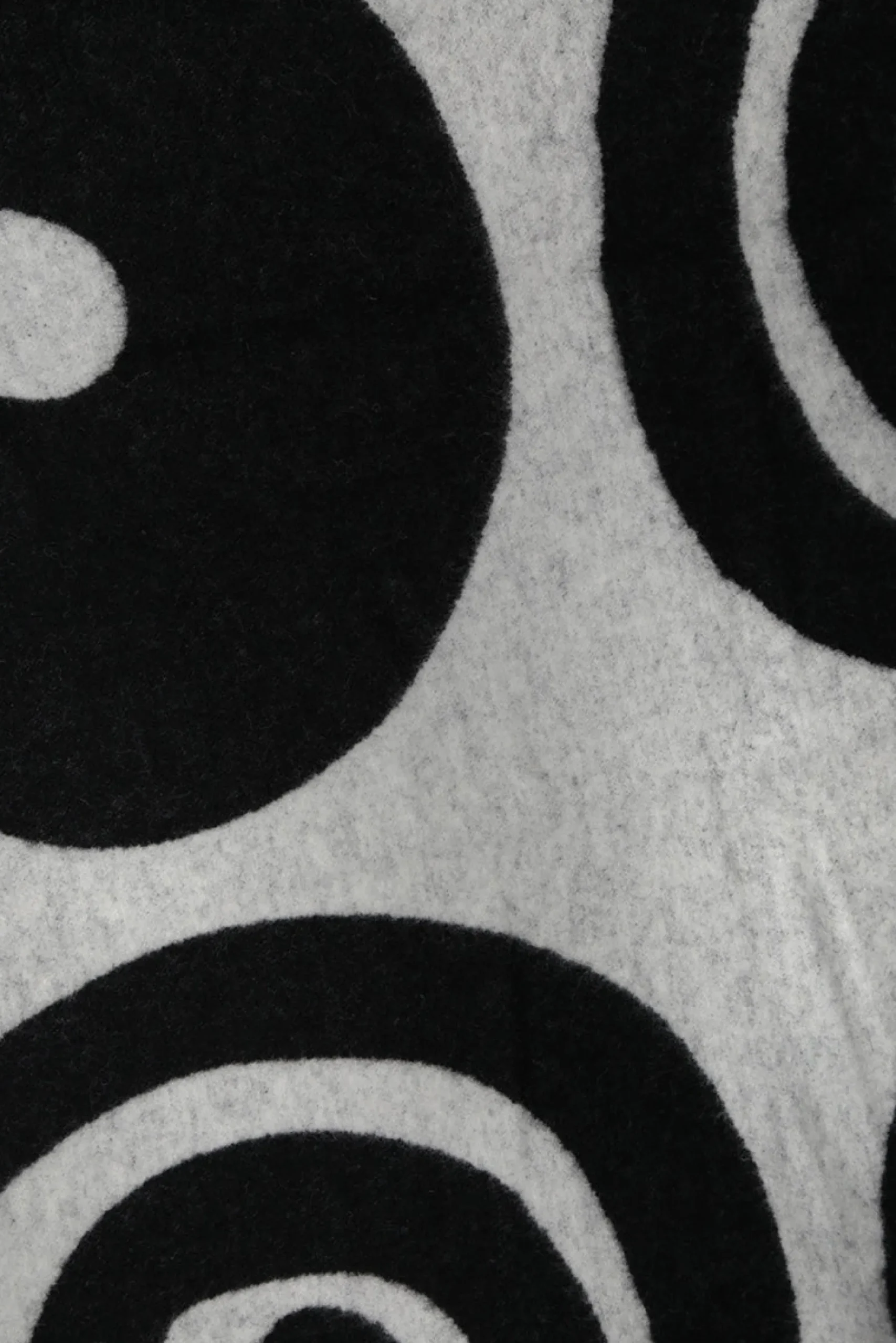 10 CORSO COMO Big Circles wool blanket