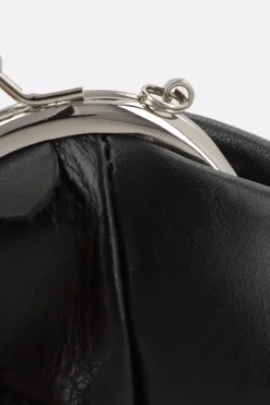 Women Y'S 3D necklace in semi-gloss leather