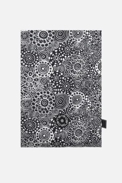 Women 10 CORSO COMO graphic print nylon padded scarf