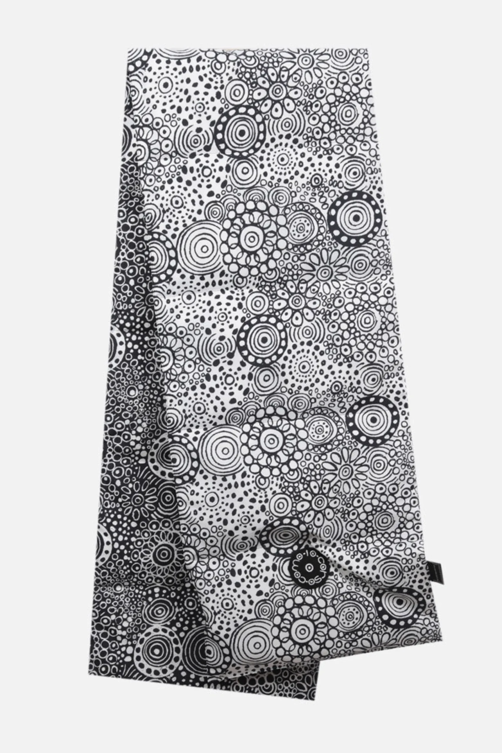 Women 10 CORSO COMO graphic print nylon padded scarf