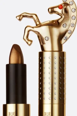 ISAMAYA Luckykiss lipstick